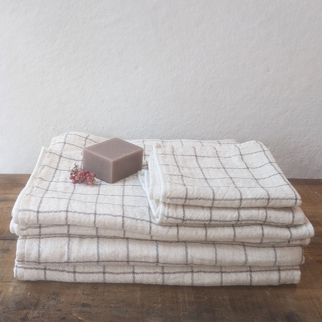 Japanese Graph Towel - Earl Grey