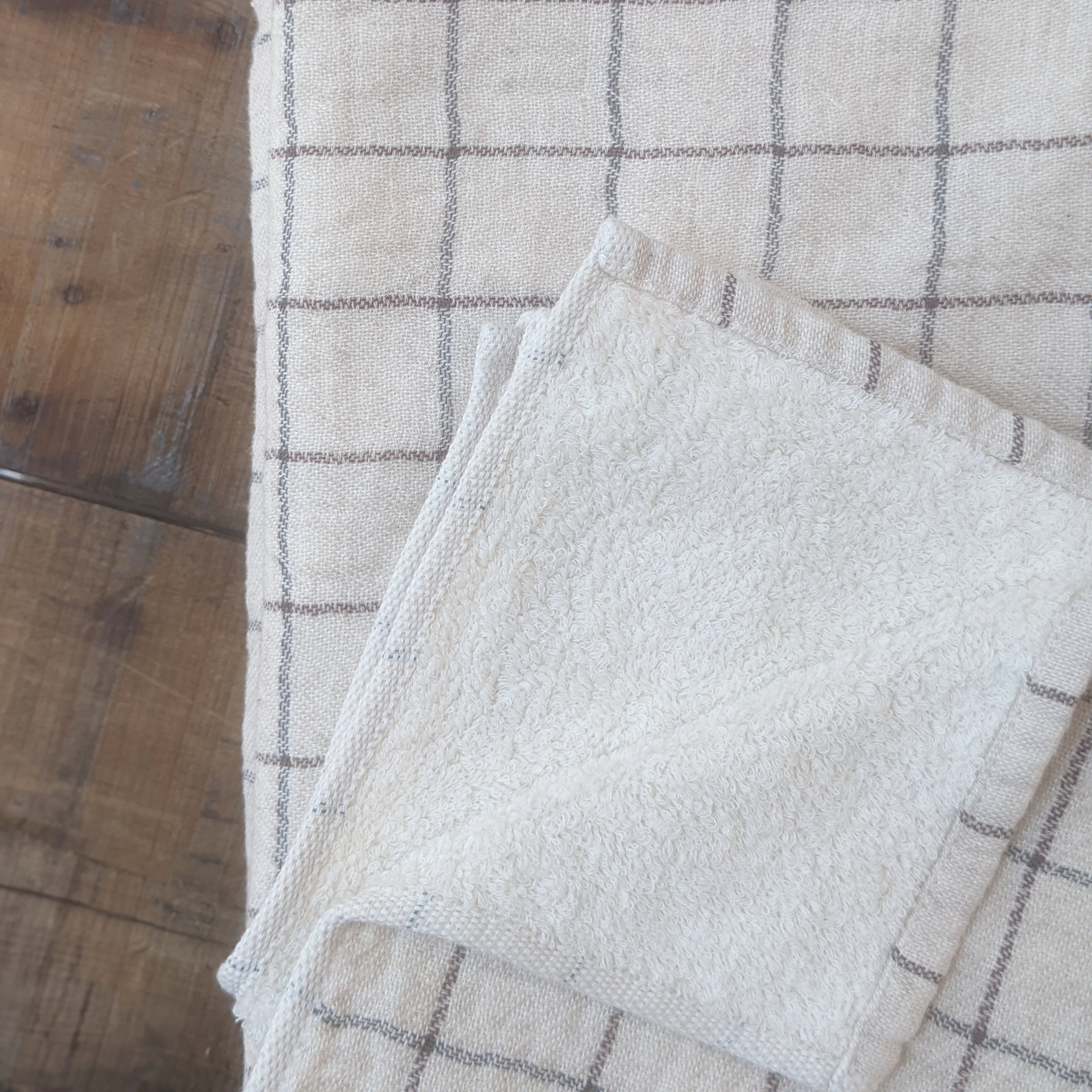 Japanese Graph Towel - Earl Grey