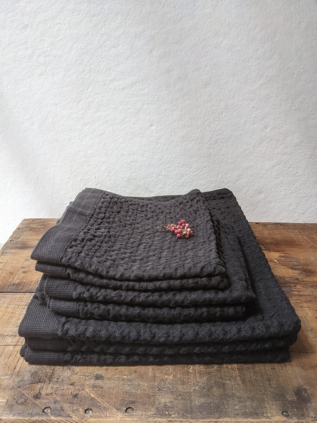 Lattice Linen  Waffle Towel, Charcoal